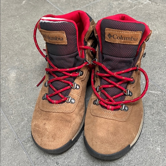 Columbia Women's Newton Ridge Plus Waterproof Boots - Brown and Red - Picture 3 of 8